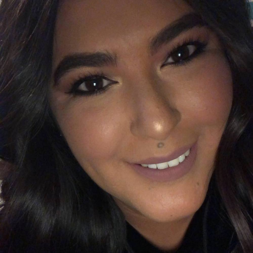 Meet your Posher, Monica